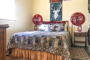 Quiet Ruidoso Hideaway - 2 Mi to Grindstone Lake!