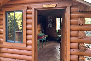 Quiet Ruidoso Hideaway - 2 Mi to Grindstone Lake!