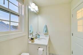 Stunning Cape Charles Retreat ~ 1 Mi to Beach