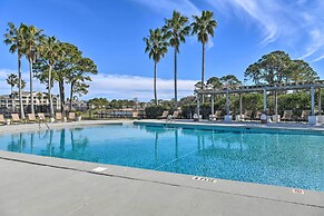 Gulf Shores Condo on Golf Course w/ Resort Perks!