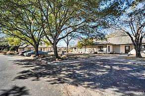 Spacious Spicewood Cottage, Close to Golfing!
