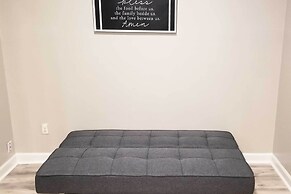 Pond-view Deck + Pool Table: Woodbridge Haven!