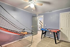 Pond-view Deck + Pool Table: Woodbridge Haven!