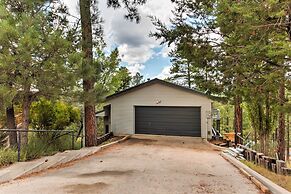Spacious Hideaway in Ruidoso w/ Multi-level Deck!