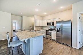 Siloam Springs Home, Close to Parks & Trails!