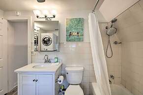 Deck, Boat Slip + Views: Lake Hamilton Cabin!