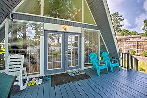 Deck, Boat Slip + Views: Lake Hamilton Cabin!