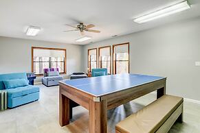 Stunning Maggie Valley Getaway w/ Decks, Fire Pit!