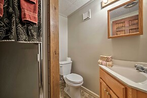 Waterfront Lake Barkley Home w/ Deck & Fire Pit!