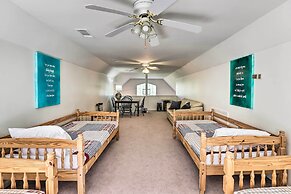 Waterfront Lake Martin Home w/ Private Dock & View