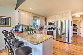 Waterfront Lake Martin Home w/ Private Dock & View