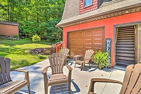 Tamaqua Apartment w/ Fire Pit & Gas Grill!