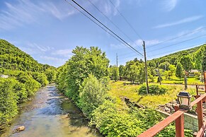 Tamaqua Apartment w/ Fire Pit & Gas Grill!