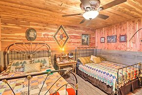 Quiet, Historic Manor: Located in Ghost Town!