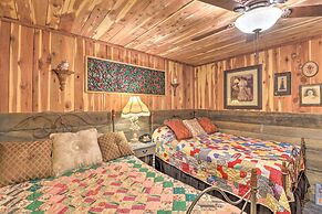 Quiet, Historic Manor: Located in Ghost Town!