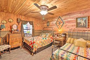 Quiet, Historic Manor: Located in Ghost Town!