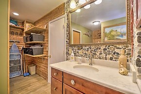 Updated Buckeye Lake Retreat w/ Game Room!