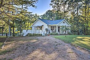 Waterfront Home in Quiet Cove: Kayaks On-site