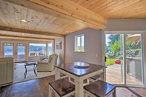 Waterfront Gig Harbor Home w/ Furnished Deck