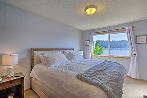 Waterfront Gig Harbor Home w/ Furnished Deck