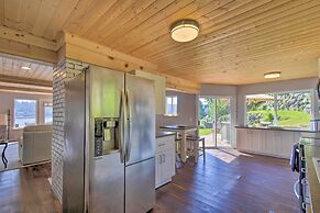 Waterfront Gig Harbor Home w/ Furnished Deck