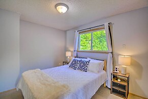 Waterfront Gig Harbor Home w/ Furnished Deck