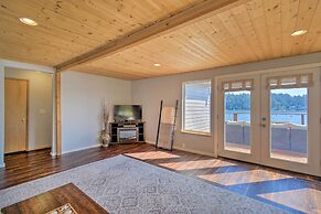 Waterfront Gig Harbor Home w/ Furnished Deck