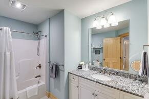 White Mountain Home Near Lakes & Kancamagus Hwy!