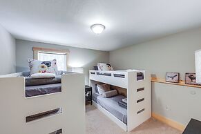 White Mountain Home Near Lakes & Kancamagus Hwy!