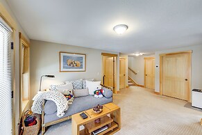 White Mountain Home Near Lakes & Kancamagus Hwy!
