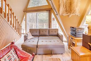 'star House' Unique Home w/ Furnished Deck & Views