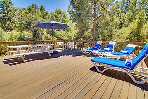 'star House' Unique Home w/ Furnished Deck & Views