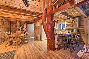 Secluded Vanderbilt Cabin, 9 Mi to Treetops!