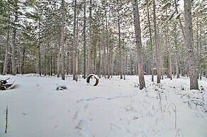 Secluded Vanderbilt Cabin, 9 Mi to Treetops!