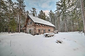 Secluded Vanderbilt Cabin, 9 Mi to Treetops!