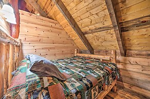 Secluded Vanderbilt Cabin, 9 Mi to Treetops!