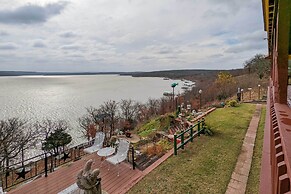 Waterfront Lake Eufaula Home: Multi-level Balcony