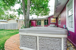 Aggie Game Day Retreat ~ 1 Mi to Texas A & M!