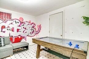 Aggie Game Day Retreat ~ 1 Mi to Texas A & M!