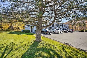 First-floor Hunter Condo < 1 Mi to Slopes!