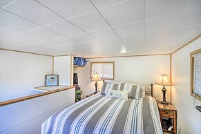 Coastal PNW Gem w/ Hot Tub - Walk to Beach!