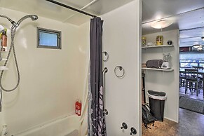 Coastal PNW Gem w/ Hot Tub - Walk to Beach!