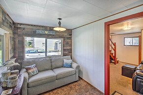 Coastal PNW Gem w/ Hot Tub - Walk to Beach!