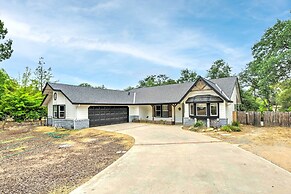 Charming Home < 10 Mi to Sequoia Nat'l Park!