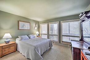 Beech Mountain Retreat w/ Decks & Mountain Views!