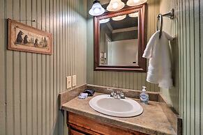 Beech Mountain Retreat w/ Decks & Mountain Views!