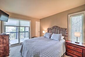 Beech Mountain Retreat w/ Decks & Mountain Views!