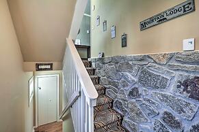 Beech Mountain Retreat w/ Decks & Mountain Views!