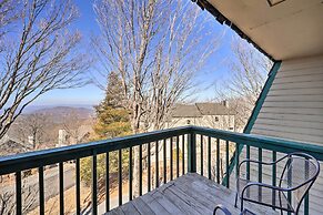 Beech Mountain Retreat w/ Decks & Mountain Views!