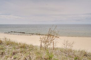 Beachfront Lake Michigan Cottage: Fire Pit & Deck